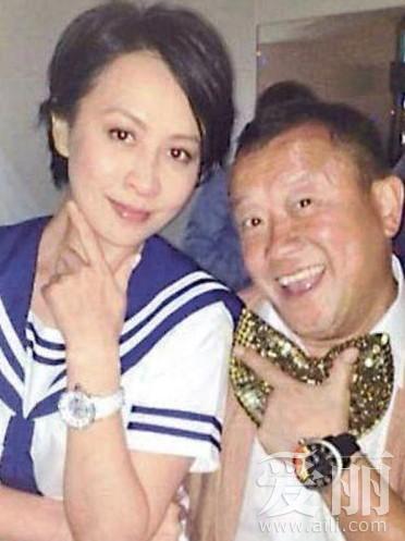曾志伟生日校服派对