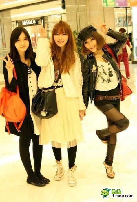 2012У԰ʷ崿У