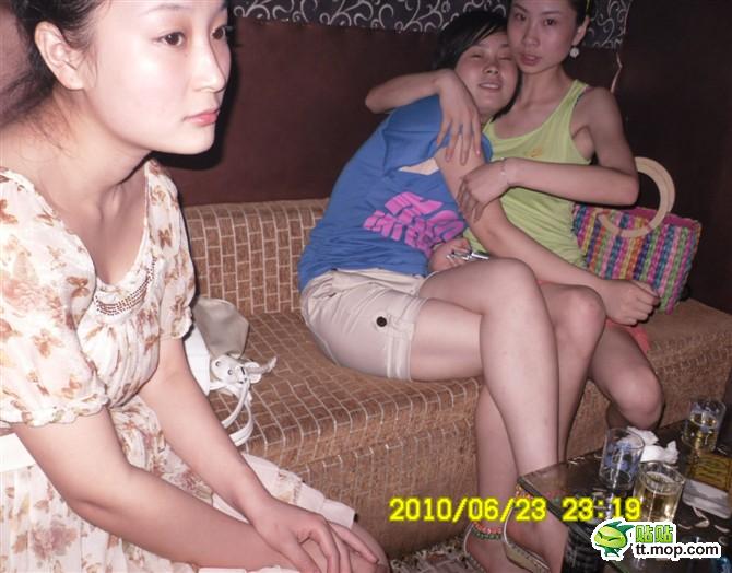 看到我孩子班主任的空间照片,我震精的内牛满面!