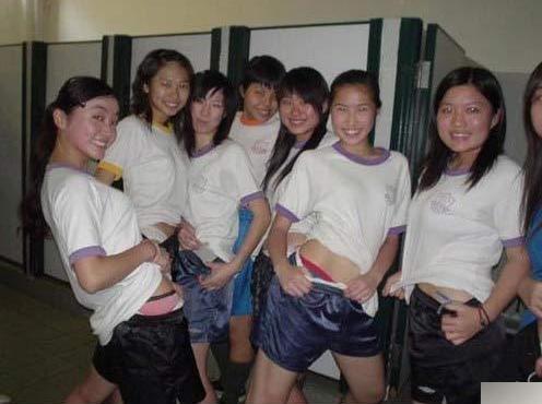 大学男女好疯狂 都是寂寞惹的祸