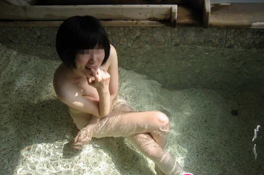 开房后遗落U盘 美艳女生裸体艳照流出(图片7)