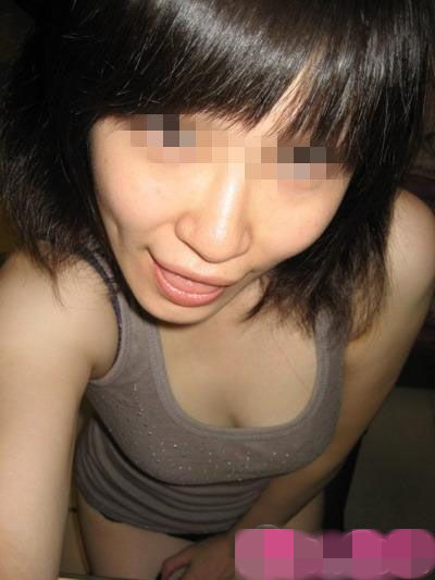 开房后遗落U盘 美艳女生裸体艳照流出(图片16)