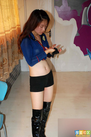 钢管舞女郎是这样训练出来的